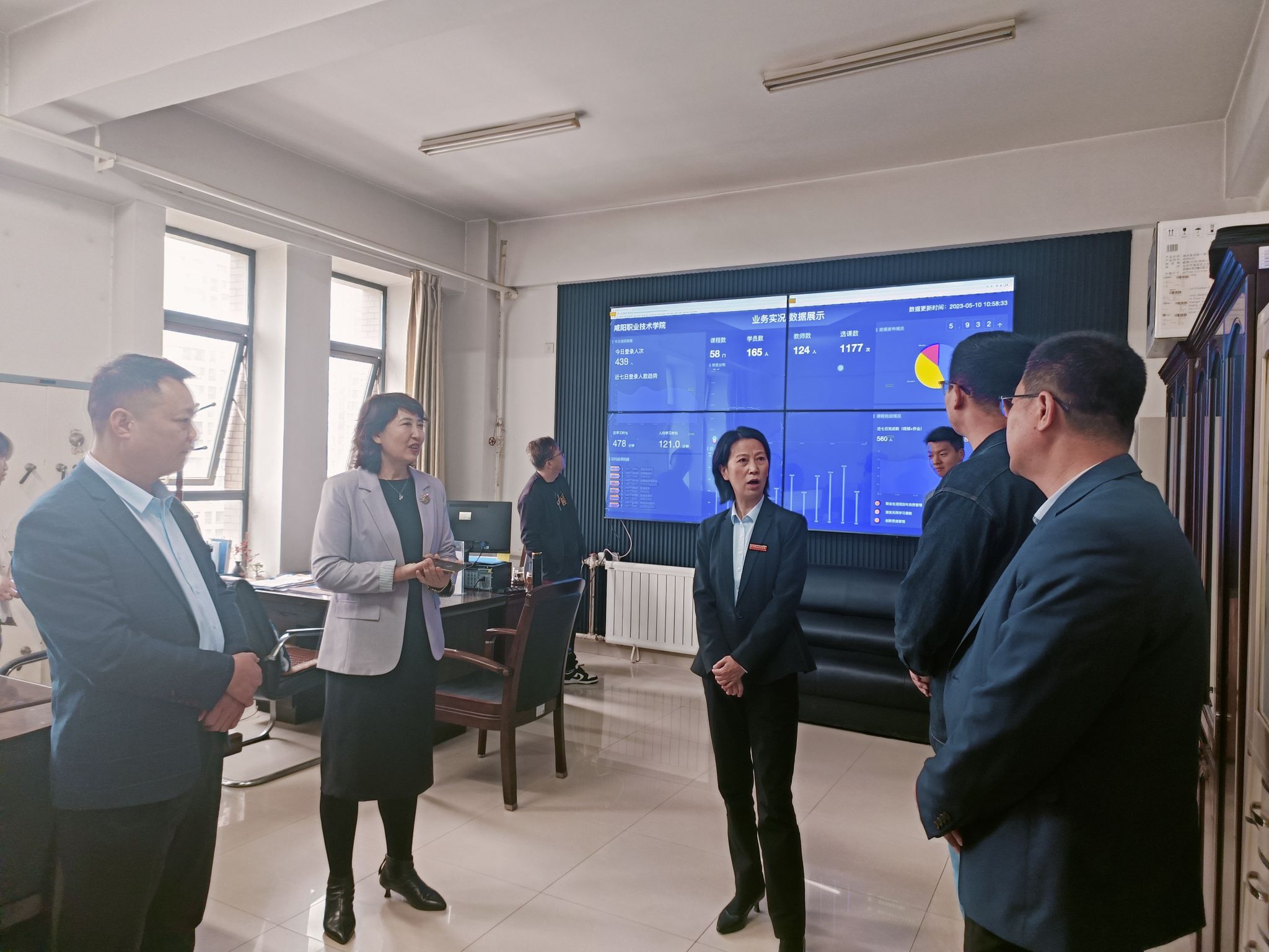 汉中职业技术学院来公司考察交流